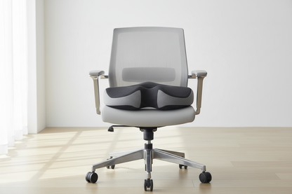 Coussin U sur chaise de bureau - vue de face